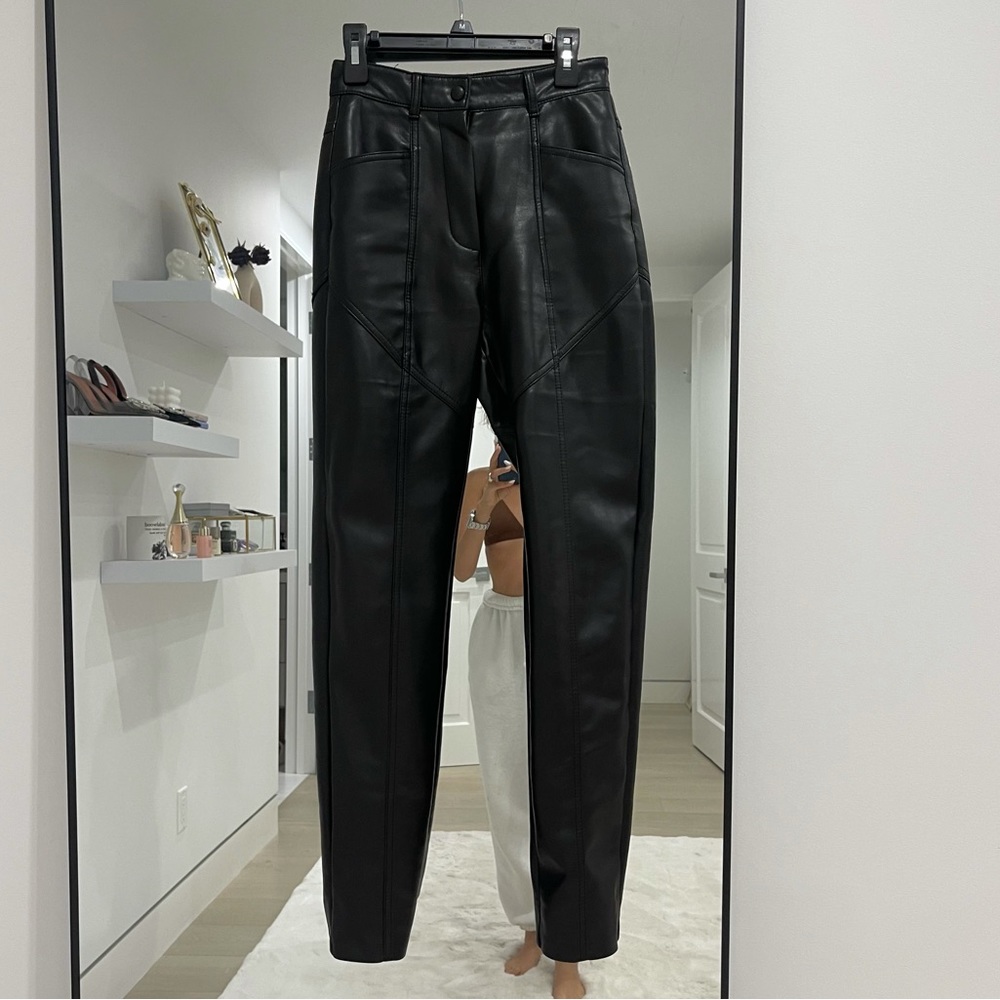 Aritzia High Waisted Melina Pant